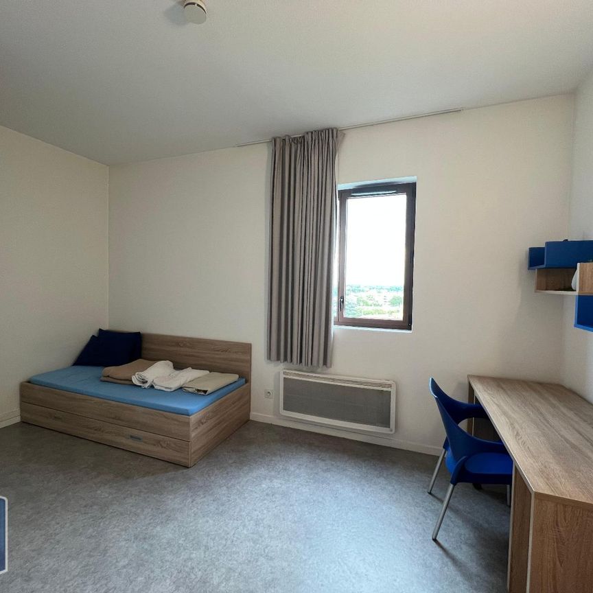 Location Appartement 1 pièce 18m² CALUIRE ET CUIRE 69300 - Photo 1