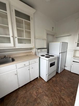 5-66 Fifth Ave - Photo 1