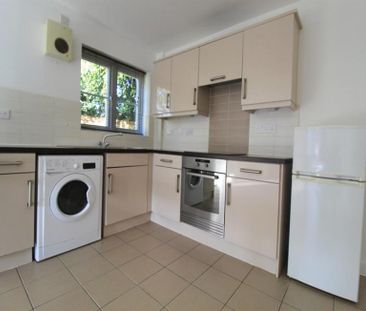 2 Bedroom Apartment To Let - Photo 4