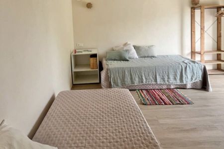 2 Bedrooms - Photo 4