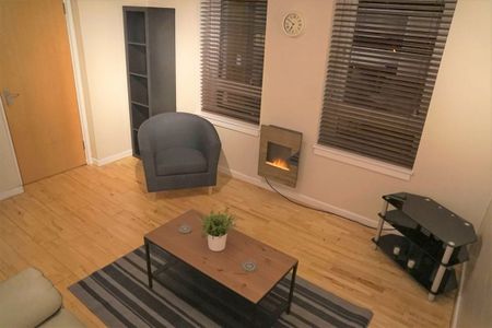 1 Bed Flat - Photo 5