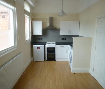 Flat to rent on - Photo 5