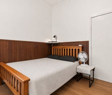 Comfortable & low maintenance living. - Photo 4