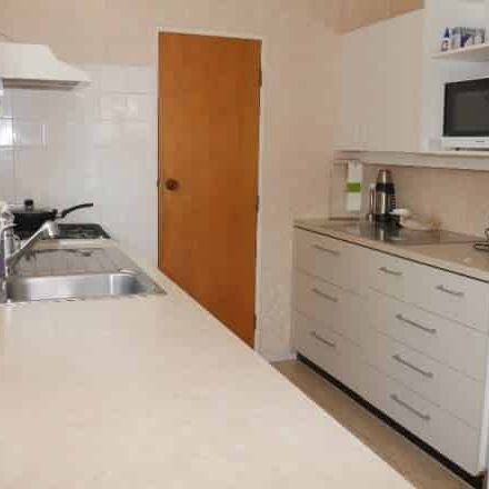 Bright, Sunny & Spacious Three-Bedroom Home in Sought-After Raumati Beach - Photo 1