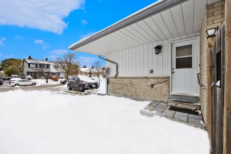 For Lease - 40 Pennywood Road, Brampton, Ontario - Photo 3