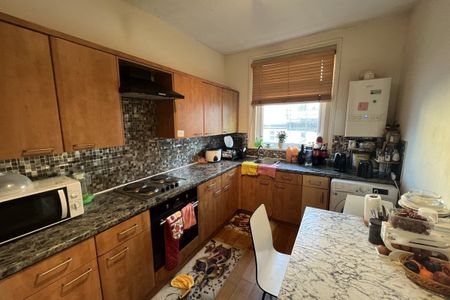 South Terrace, HASTINGS - Photo 4