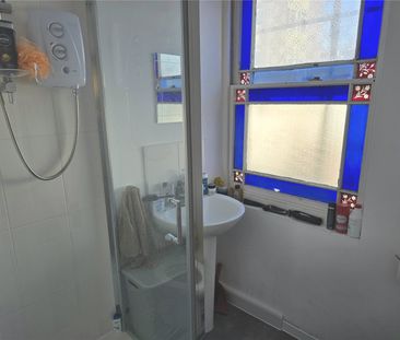 studio to rent Gildredge Road, Eastbourne, East Sussex, BN21 - Photo 4