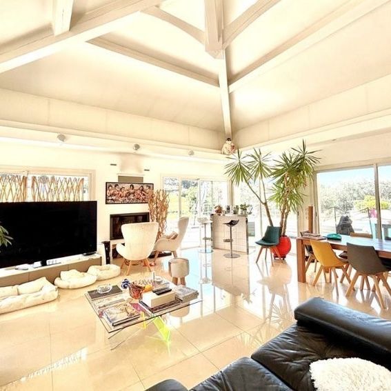 Tout savoir sur cette maison à Cassis - Photo 1