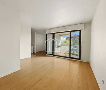 Suresnes (92150) STUDIO 30 m² avec balcon, cave et parking - Photo 1
