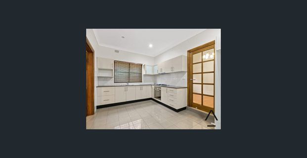 Amazing 3-Bedroom Home in Prime Inner West Location - Photo 1