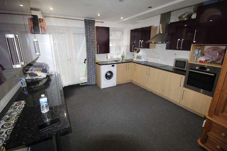 Weston Drive, Stanmore, HA7 - Photo 5