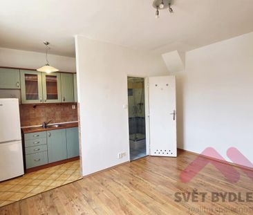 Pronájem bytu 1+kk 29 m2 - Fotografie 4