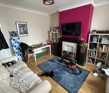 Harold Terrace, Leeds - Photo 4