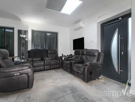 4 bedroom house to rent - Photo 3