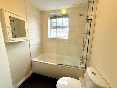 Jubilee Crescent, Needham Market, Suffolk, IP6 - Photo 5