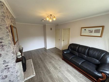 22 Camlough Park, Bessbrook, Newry, BT35 7AX - Photo 2