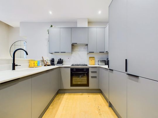 Denman Street - Photo 1