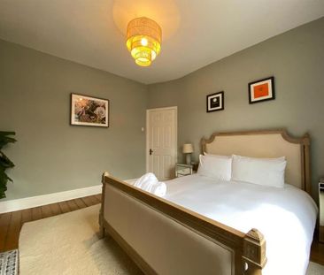 3 bedroom end of terrace house to rent - Photo 3