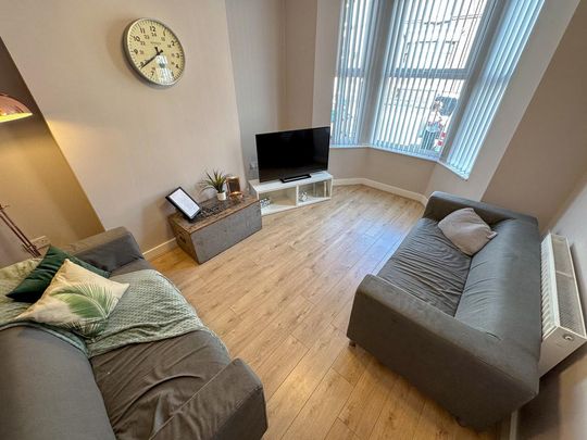 5 bedroom terraced house to rent - Photo 1