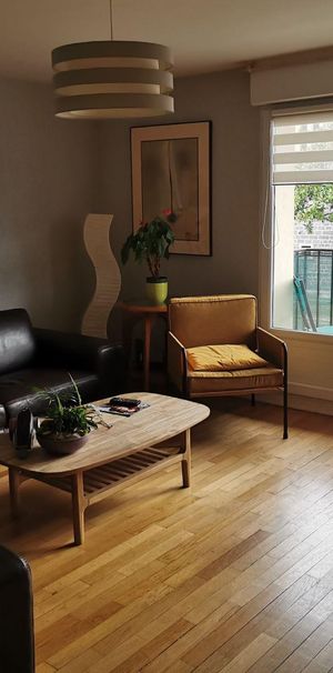 A louer à CONDE EN NORMANDIE, en centre ville, appartement T3 de 72m² habitables situé au premi... - Photo 1