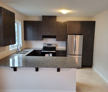 For Lease - 12 Focality Crescent, Barrhaven, Ontario - Photo 6