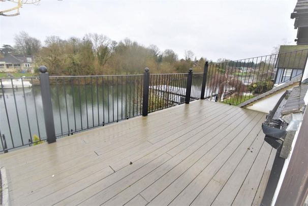 5 bedroom detached house to rent - Photo 1