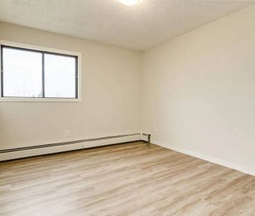 - 1 Bedroom at Blue Water Court - Photo 5