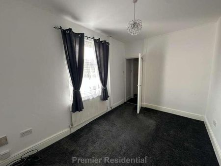 Gorton Road, Reddish, SK5 - Photo 4