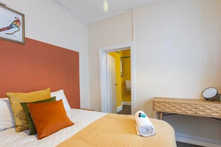 1 Bed Flat, Holland Road, BN3 - Photo 2