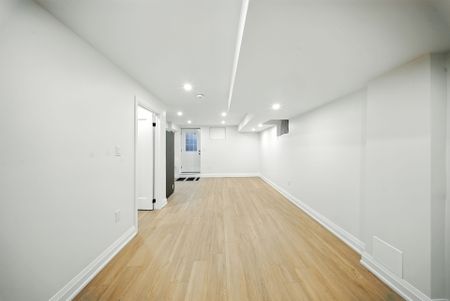 For Lease - 70 STEDFORD Crescent, Brampton, Ontario - Photo 5