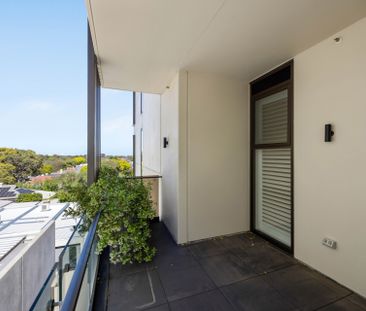 Open the Door to Stylish, Sustainable Living in Unley - Photo 1