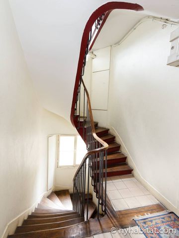 Logement à Paris, Location meublée - Photo 3