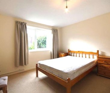 Benhall, GL51 - Photo 3