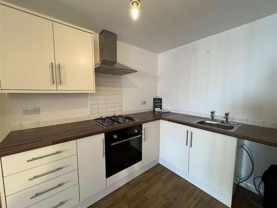 Glebe Road, Loughor, Swansea, SA4 - Photo 1