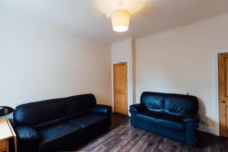 High Street Location - Sibthorp Street - Student Let - Photo 2