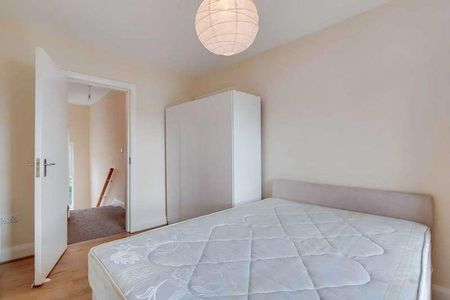 Uxbridge Road, Shepherds Bush, London, W12 - Photo 5