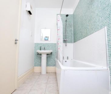 3 bedroom flat to rent - Photo 1