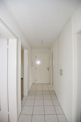 Cozy 3-bedroom apartment – ideal for commuters - Photo 4