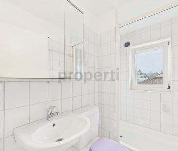 Generous 4.5-room apartment with mountain view in Maschwanden - Photo 5