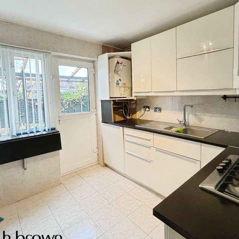 Kingston Hill Avenue - Photo 1