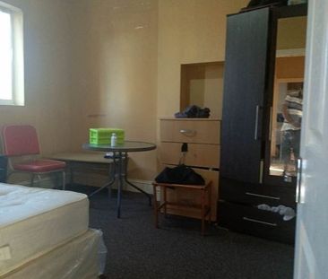 Room in a Shared Flat, Mayfair Avenue, IG1 - Photo 1
