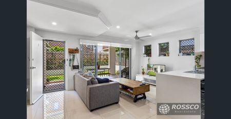 Stylish & Modern Townhouse... Great Position... Close to Everything... - Photo 3