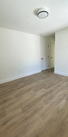 1 Bed, 1 Bath Ground Level Suite - Sea & Sky (ID 322) - Photo 1