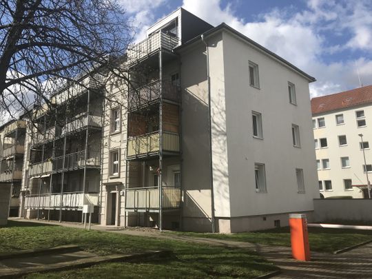 Gemütliche 3-Zimmer-Wohnung mit großem Balkon in Neue Neustadt! - Photo 1