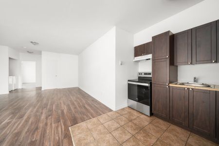 Condo for rent, Longueuil (Le Vieux-Longueuil) - Photo 2