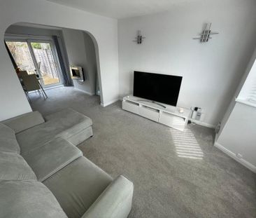 3 bedroom semi-detached house to rent - Photo 6