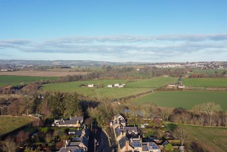 3 Bed Cottage - Terraced - Photo 5