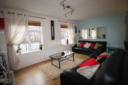 Chorlton Road, Hulme - Photo 2