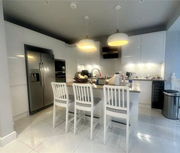 3 bedroom terraced house to rent - Photo 6