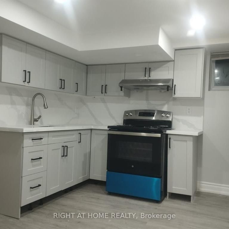 For Lease - 32 CONLINS RD Road, Toronto, Ontario - Photo 1